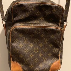 Louis Vuitton Amazon Croosbody